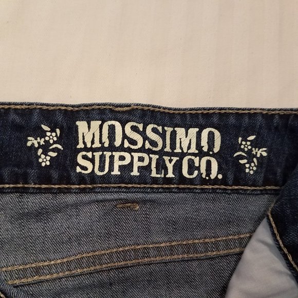 Mossimo - Picture 2 of 11